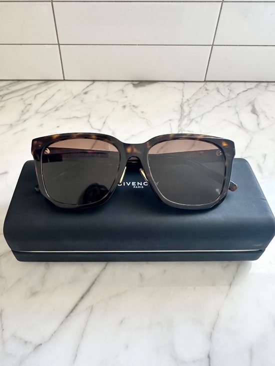 Givenchy Tortoiseshell Square Sunglasses main image 13